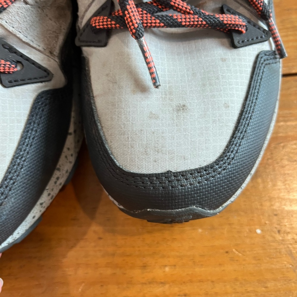 (442) NEW BALANCE SHOES - Picture 11 of 14